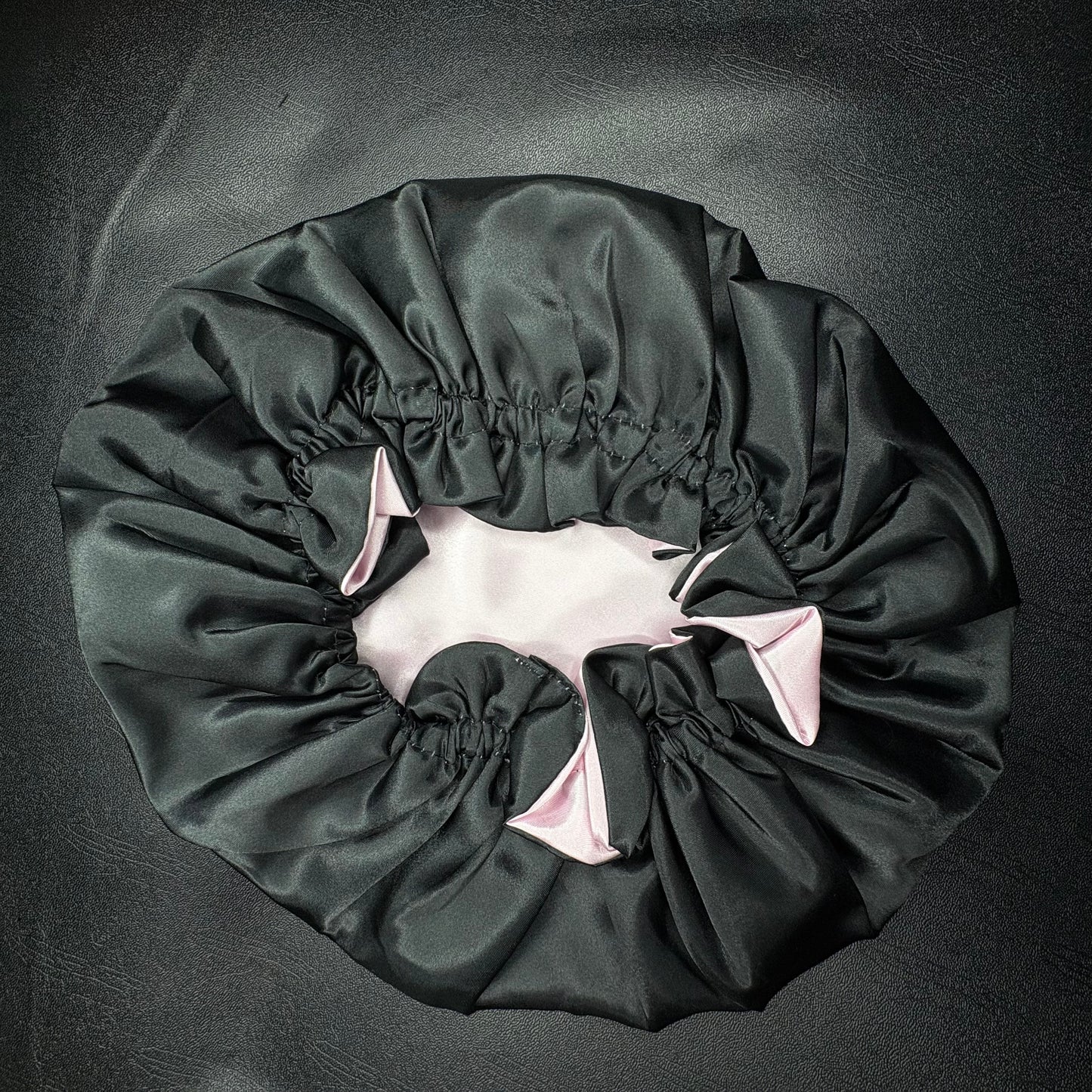 REVERSIBLE LOGO SILK LINED BONNETS